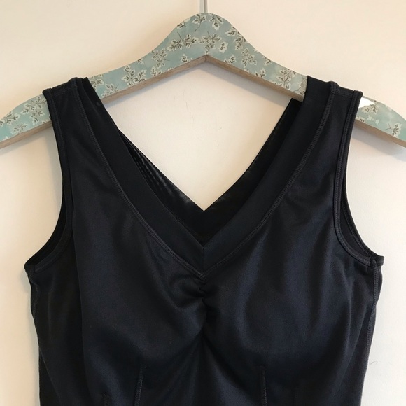 Zella | Black V-neck Mesh Exercise Tank - Picture 2 of 6